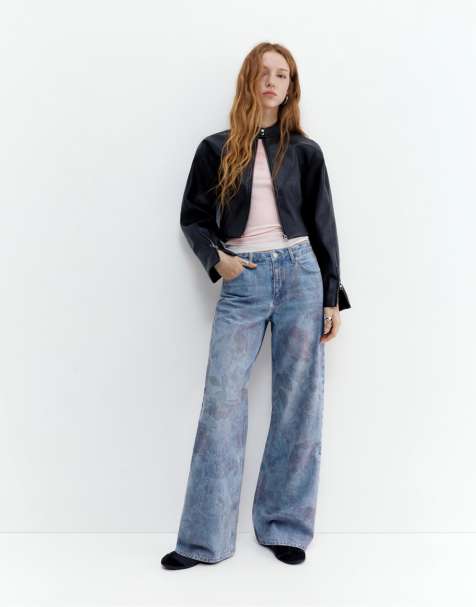 Pull&Bear – Mellanblå, blommiga jeans i baggy fit - view 1