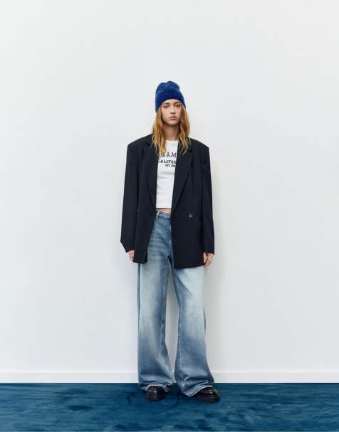 Pull&Bear - Mellemblå løstsiddende jeans med oversized pasform - view 1