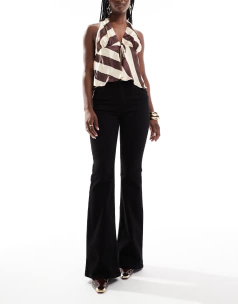 Pull&Bear mid rise skinny flare jean in black - view 1