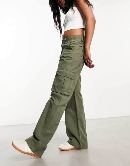 Mid-Rise Wide-Leg Cargo Pants