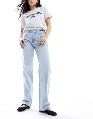 Pull & Bear Mid Rise Straight Leg Jeans In Light Blue-gray