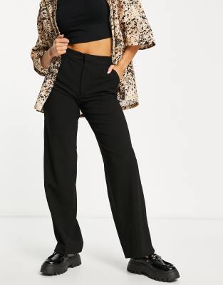 Pull&Bear mid waist loose fitting pants in black