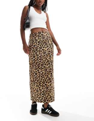 midi skirt in leopard print-Brown