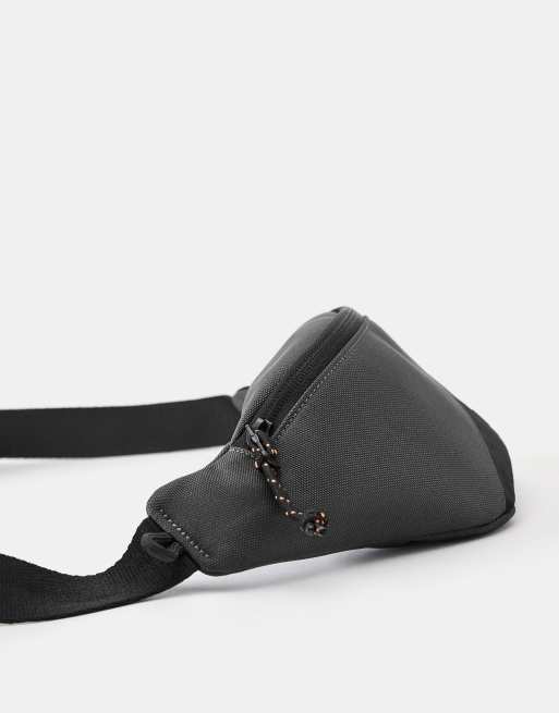 Pull&Bear midjeväska i blandade material i grått, 2 av 4