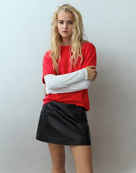 Pull&Bear mininederdel i læderlook i sort - view 1