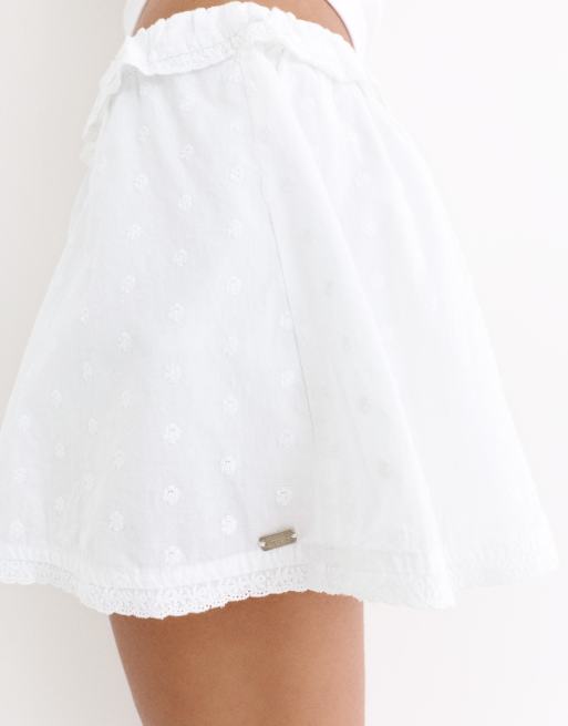 Pull&Bear – Minirock in Eisweiß mit „Swiss“-Stickerei, 3 von 4