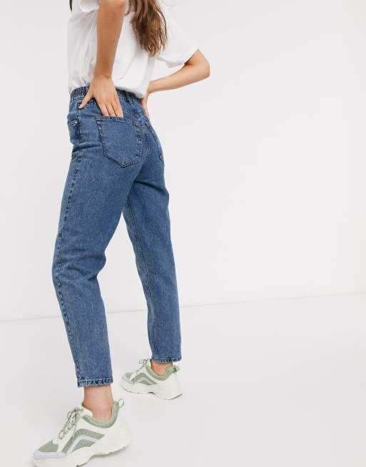 Pull Bear Mittelblaue Mom Jeans Mit Elastischer Taille Asos