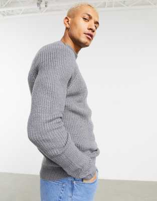 grey shirt jumper