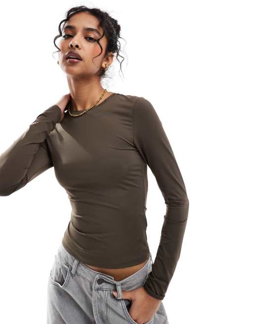 Pull&Bear – Modelujący czekoladowy top z długim rękawem z poliamidu