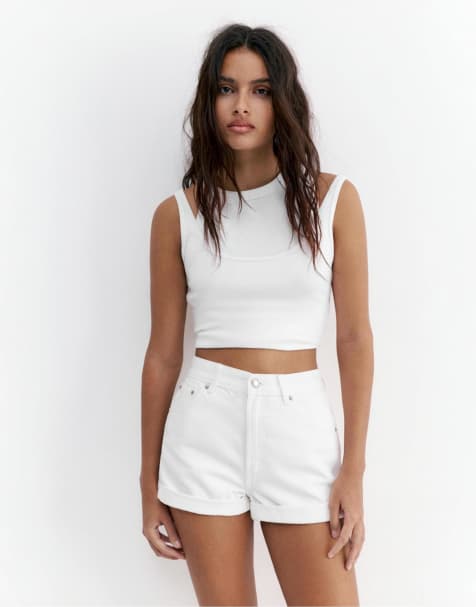 Pull&Bear Mom fit denim shorts with turn-up hems in white