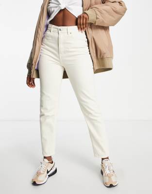 Pull & Bear - Mom-Jeans in Ecru mit hohem Bund-Neutral