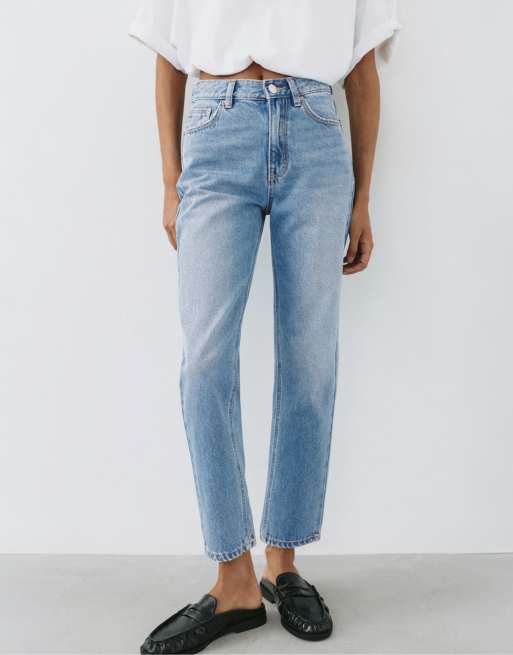 Pull&Bear - Mom jeans met hoge taille in middenblauw, 2 van 7