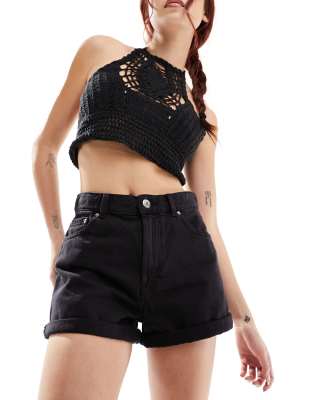 Pull & Bear - Mom-Jeans-Shorts in Schwarz mit hohem Bund