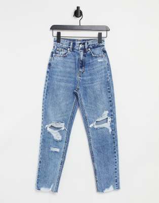 Mom jeans rotos pull and bear new arrivals