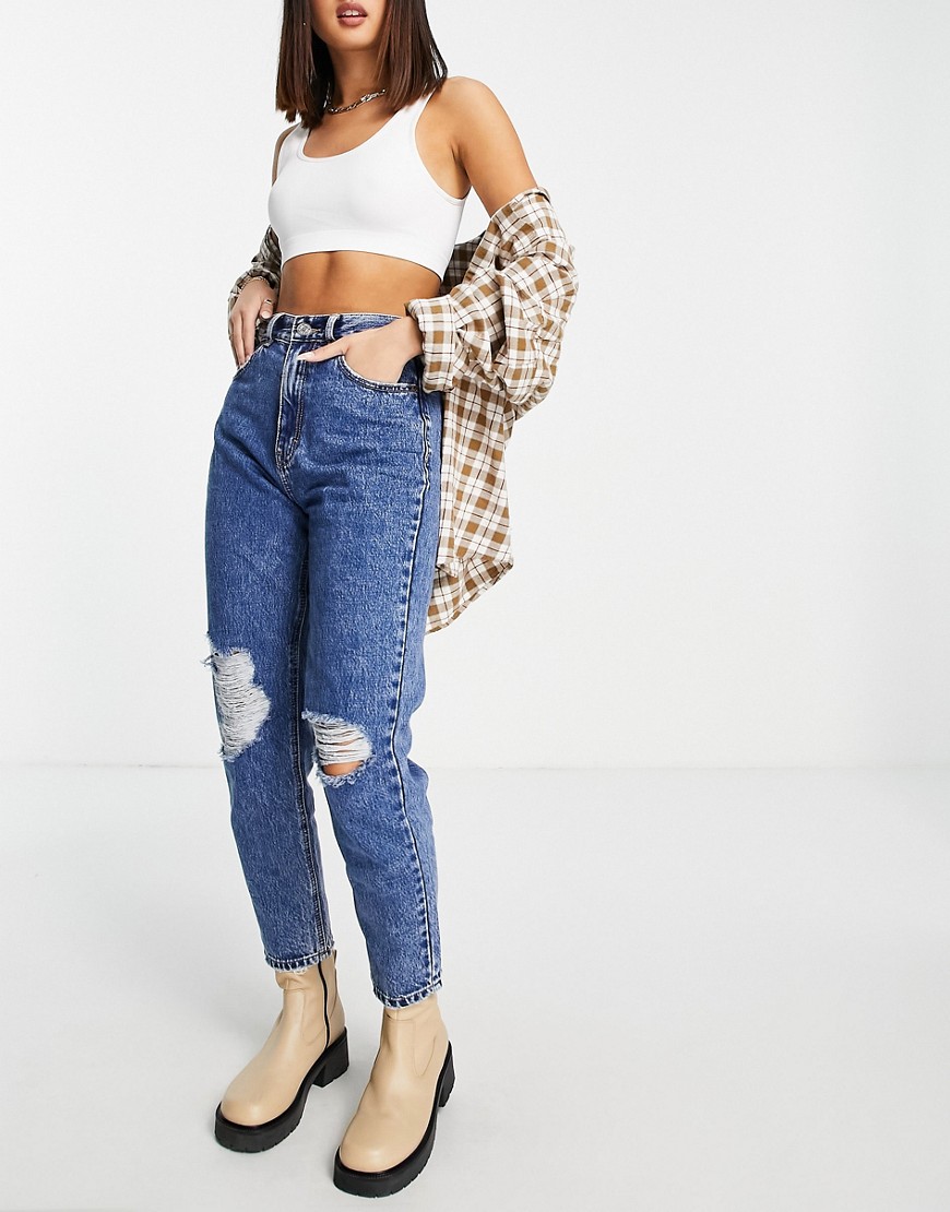 Pull & Bear mom jeans with vintage rips in dark blue-Blues