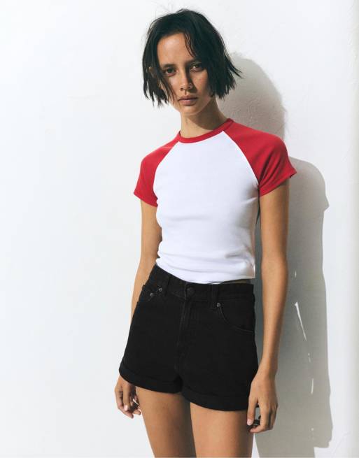 Pull&Bear – Mom-Jeansshorts in Schwarz mit umgeschlagenem Saum, 4 von 4