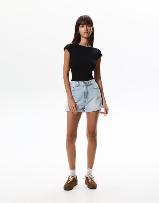 Pull&Bear - Mom shorts di jeans blu pallido con risvolto, 3 di 4