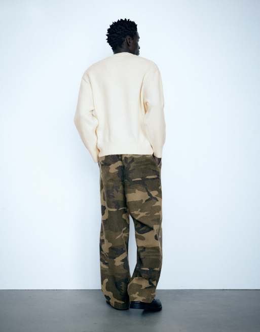 Pull&Bear mönstrade baggy chinobyxor i jaktgrön, 2 av 7