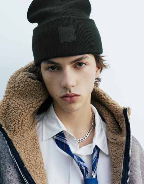 Pull&Bear – Mörkgrön mössa - view 1