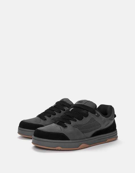 Pull&Bear Multi-panel skate trainers in black - view 1