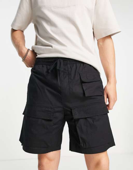 Pull&Bear multipocket tech cargo shorts in black