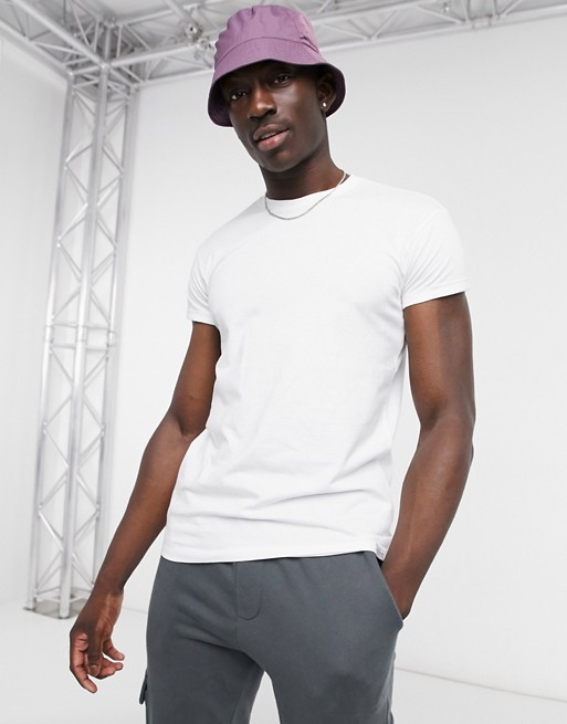 Pull&Bear muscle fit t-shirt in white