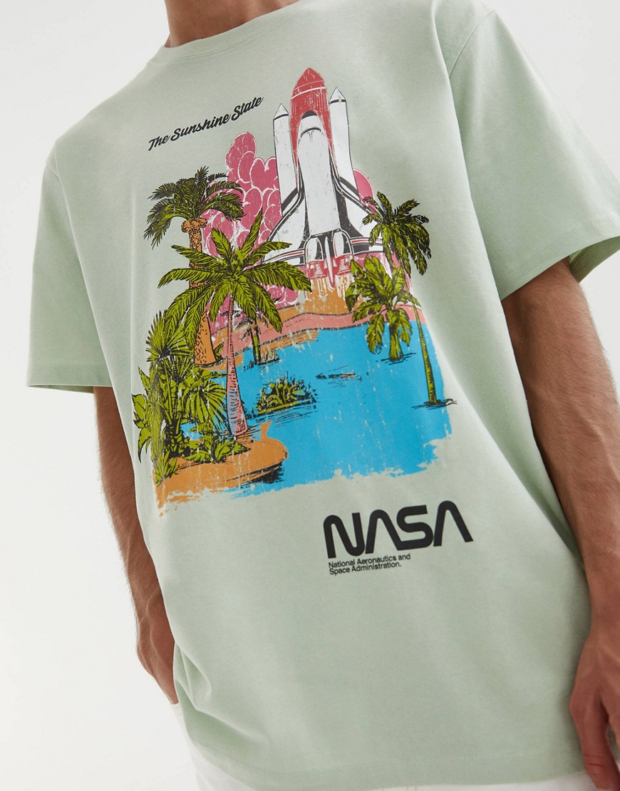 Pull & Bear NASA t-shirt in green-White