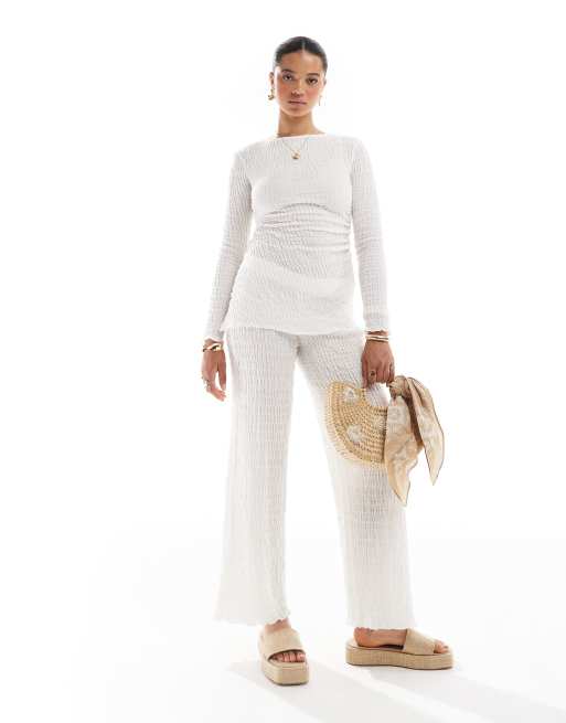 Pull&Bear – Naturvita byxor med vida ben och textur, del av set