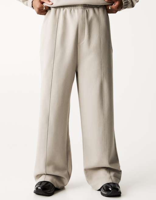 Pull&Bear – Naturvita, figursydda byxor med vida ben