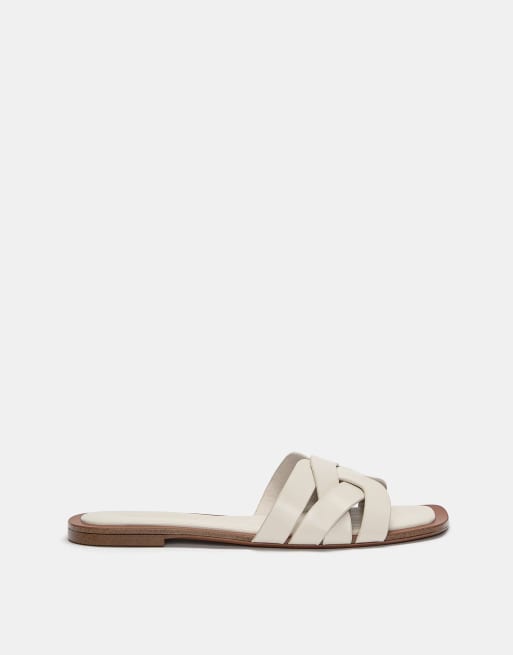 Pull&Bear – Naturvita, platta toffelsandaler med korsade band, 4 av 4