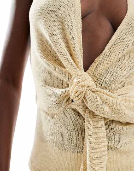 Pull&Bear – Neckholder-Oberteil aus Strick in Sandbeige mit verdrehtem Detail vorne, 3 von 4