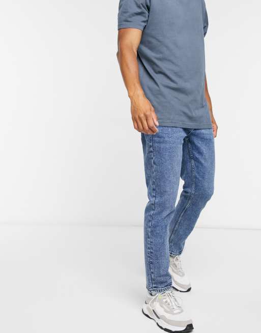 Pull&Bear – Niebieskie jeansy o dopasowanym kroju