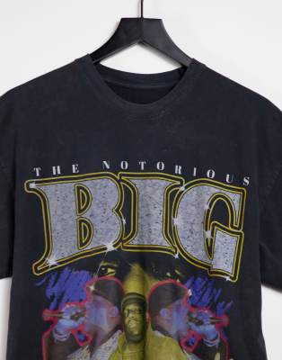 pull and bear biggie t shirt