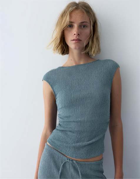 Pull&Bear – Oberteil aus Kreppstoff in Mittelblau - view 1