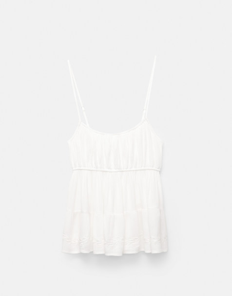 Pull&Bear – Oberteil in Weiß mit Stickerei - view 1