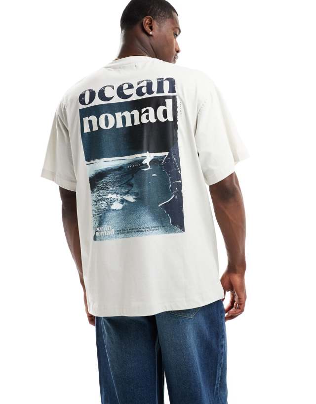 Pull&Bear - ocean back printed t-shirt in beige