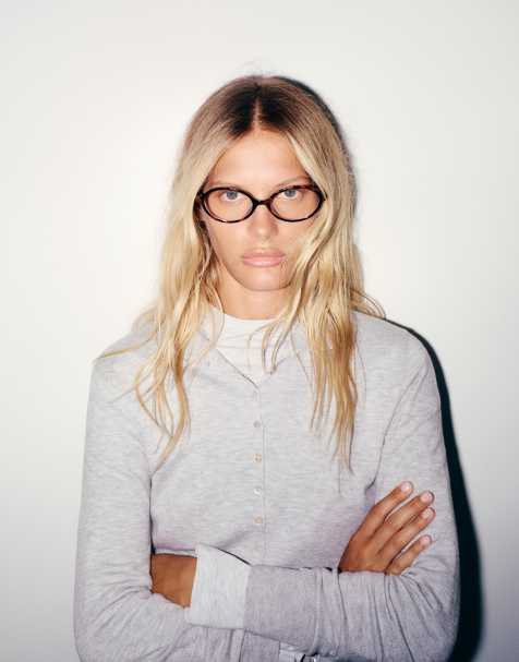 Pull&Bear ovale Brille mit Blaulichtfilter in Braun - view 1