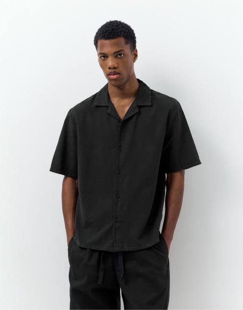 Pull&Bear - Overhemd van linnenmix met korte mouwen in zwart - view 1