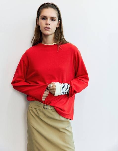 Pull&Bear Oversize long sleeve t-shirt in red - view 1
