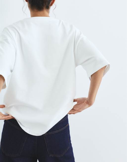 Pull&Bear Oversize short sleeve t-shirt in white, 2 of 7