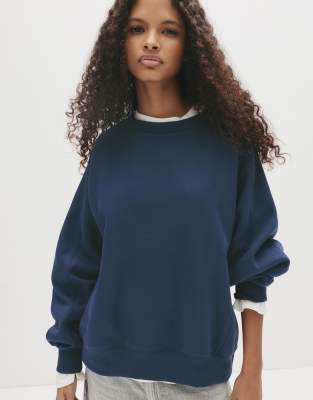 Pull & Bear - Oversize-Sweatshirt in Marineblau mit Nähten