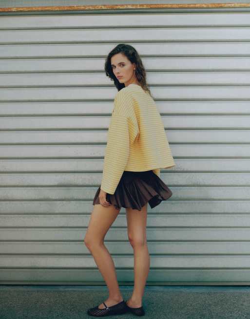 Pull&Bear Oversize Sweatshirt mit Streifenprint in Gelb, 4 von 7