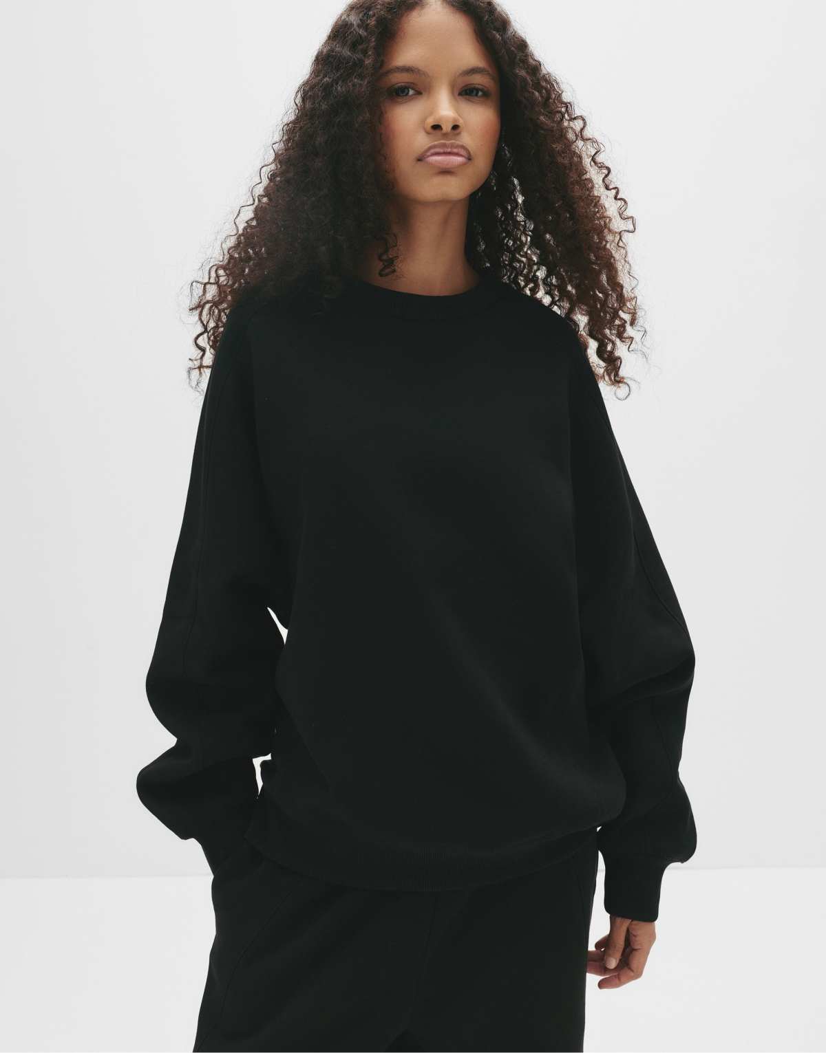 Pull&Bear Oversize sweatshirt with seams in black