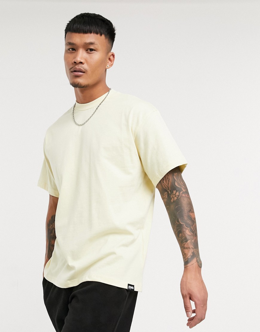 Pull & Bear oversize t-shirt in beige-Neutral
