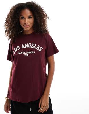 Pull & Bear - Oversize-T-Shirt in Burgunderrot mit „Los Angeles"-Print