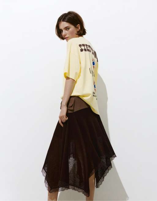 Pull&Bear – Oversize-T-Shirt in Gelb mit Grafikprint, 4 von 4