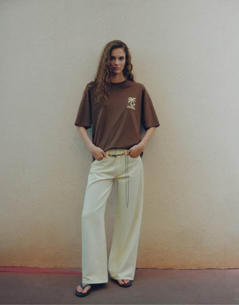 Pull&Bear oversize t-shirt med palmträdsgrafik i brunt - view 1