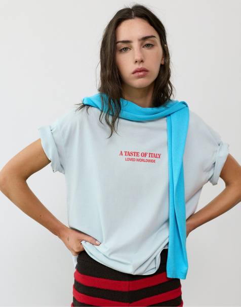 Pull&Bear Oversize T-Shirt mit Tomaten-Print in Blau - view 1
