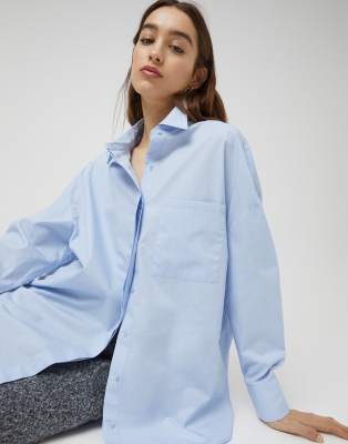 pull and bear blue shirt