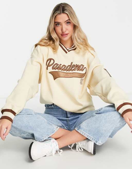 Pull&Bear - Oversized collegestijl sweatshirt met v-hals in ecru